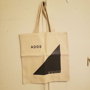 𝅺adds Donna tote bag